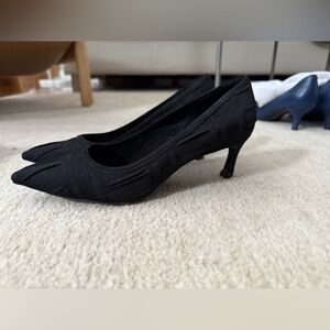 Elegant Black Women's heels - size 4